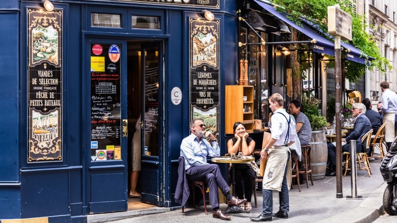 Front of Cafe Le Bon Georges in Paris